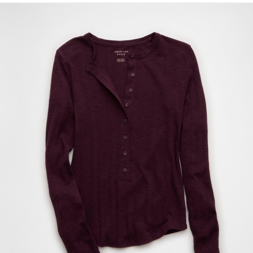 American Eagle Outfitters Deep Purple Long Sleeve Henley